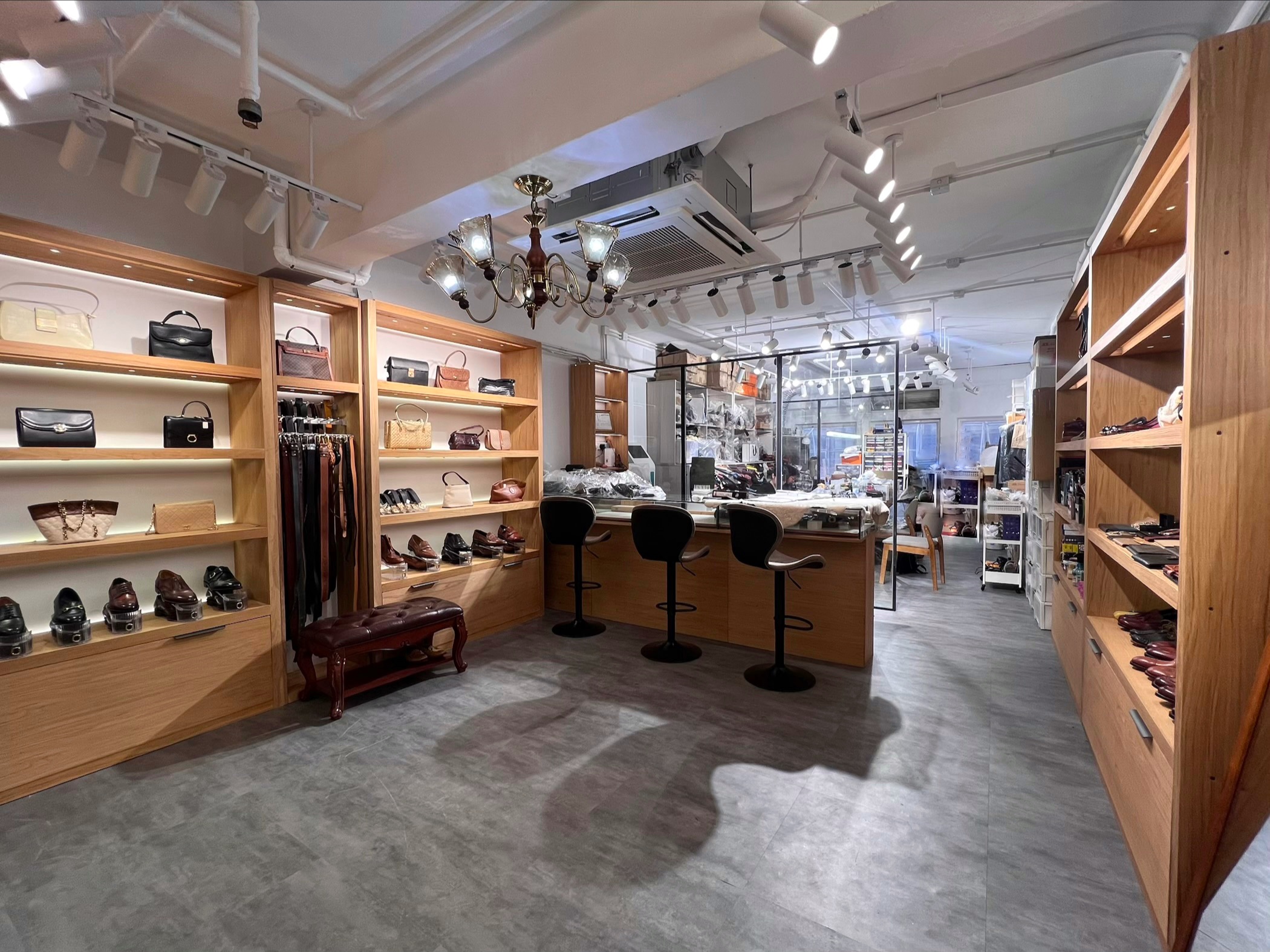 PURE & TRUE尖沙咀門市-手袋維修中心